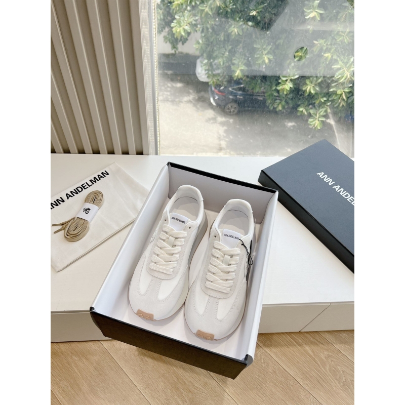 G*u*i casual shoes